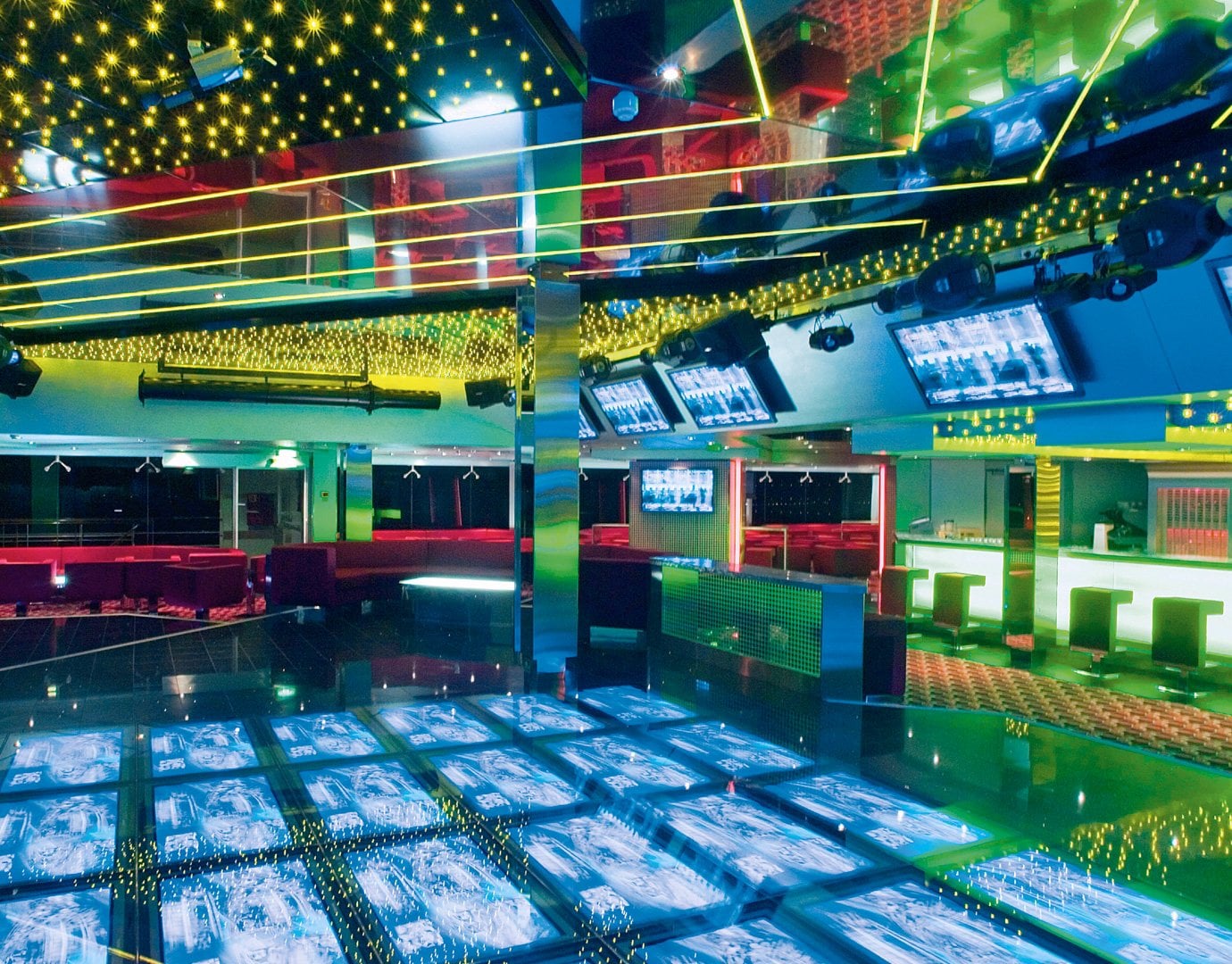 Nightclub and dancing